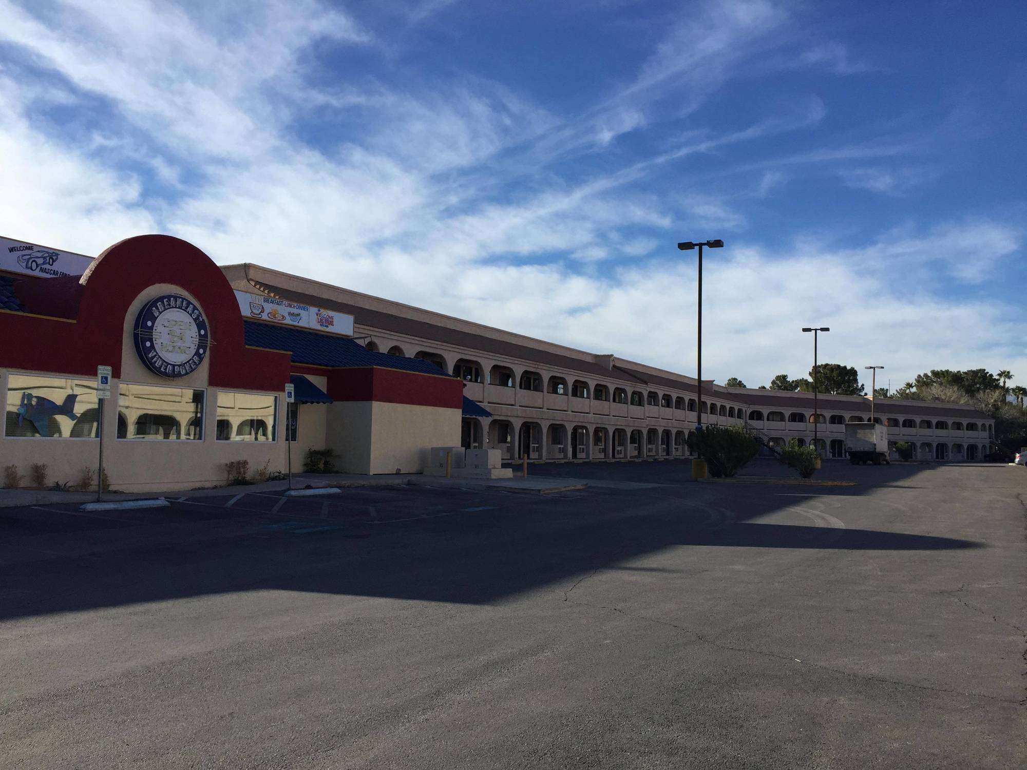 Super 8 By Wyndham Las Vegas Nellis Afb Area Экстерьер фото
